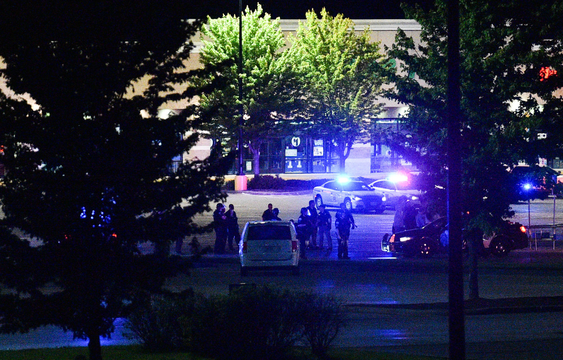 053120-qc-nws-unrest-008